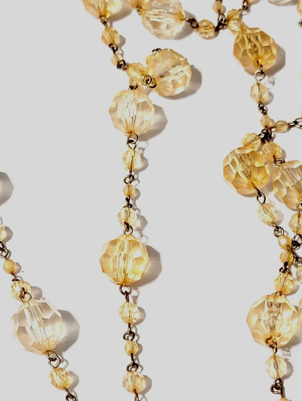 Vintage‎ Faceted Lucite Peach Beaded Necklace,  45" Long,  1940s Retro rd01-12